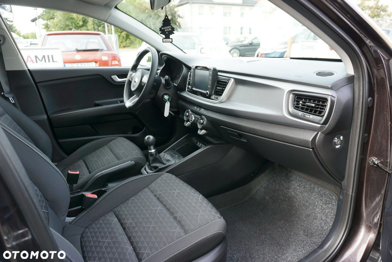 Kia Rio - 21