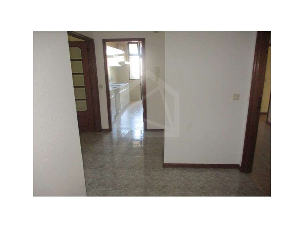 Apartamento T2 em Vilar do Paraíso - Grande imagem: 4/18