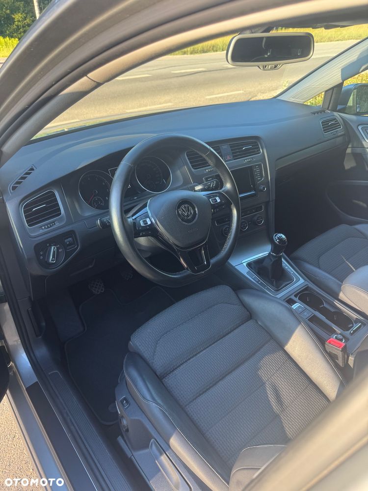 Volkswagen Golf 1.4 TSI BMT Comfortline - 13