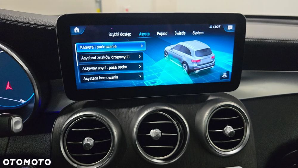 Mercedes-Benz GLC 220 d 4Matic 9G-TRONIC AMG Line Plus - 28