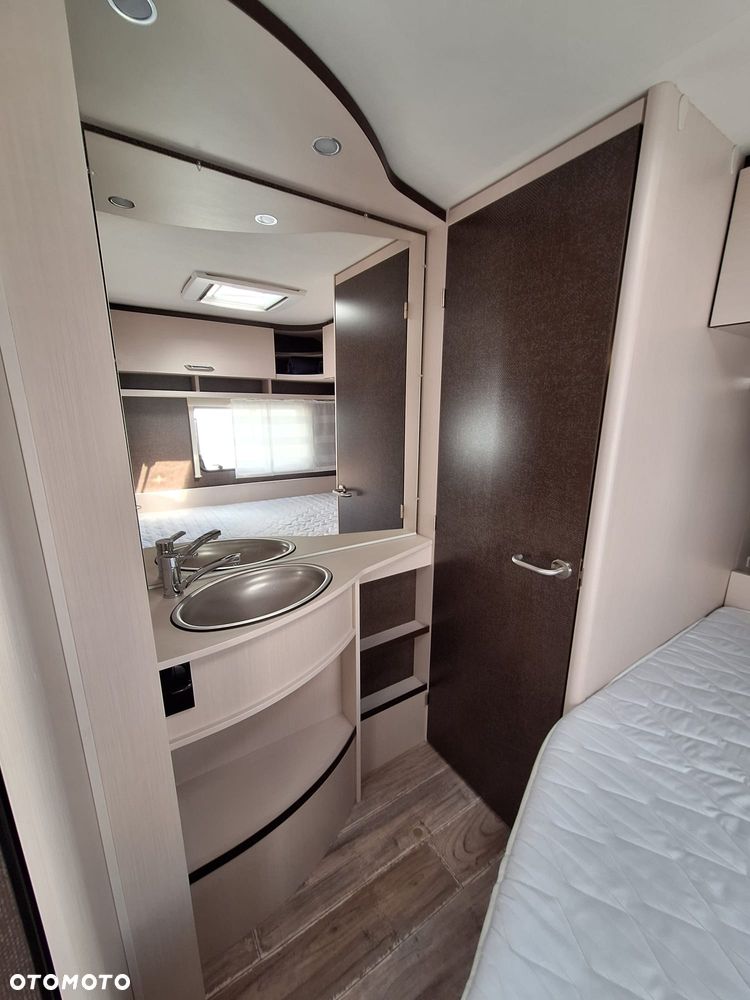 Dethleffs 495 FR C-GO! - 16