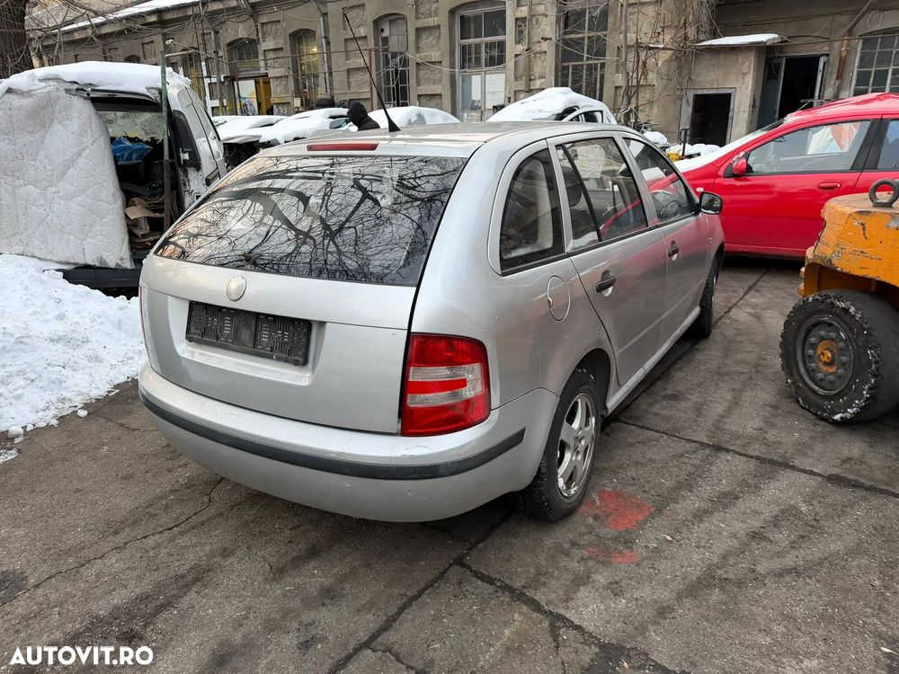 Dezmembrez Skoda Fabia 1 break facelift gri argintiu 1,4 TDI 2006 - 9