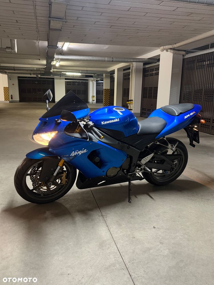 Kawasaki ZXR - 12