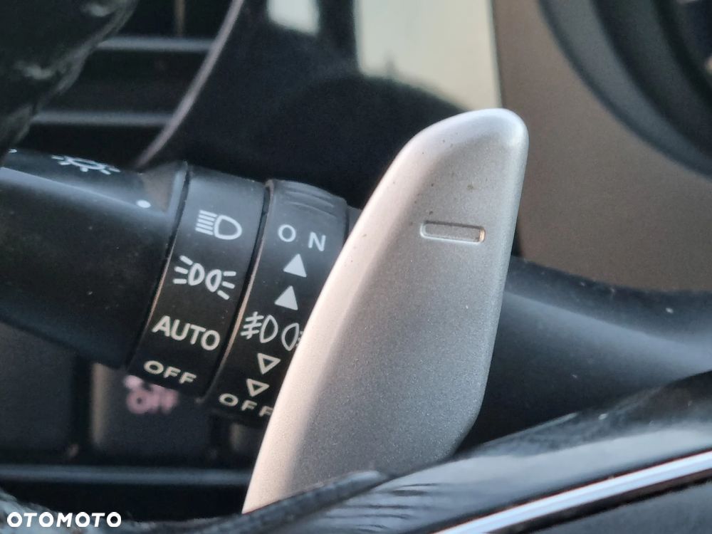 Mitsubishi Outlander 2.2 DI-D Intense + SDA 4WD - 21