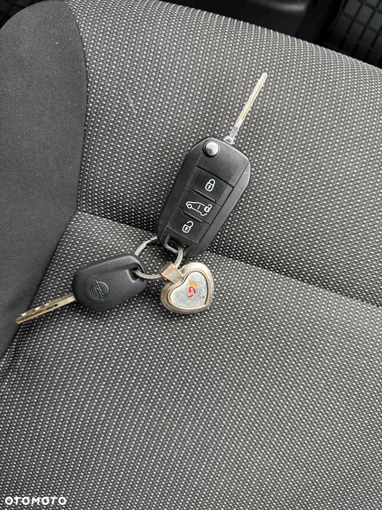 Opel COMBO XL Maxi 2020r L2 1.5 Diesel - 32