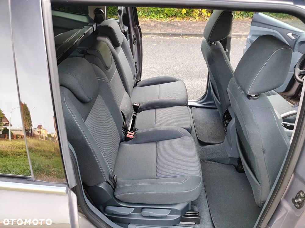 Ford Grand C-MAX Titanium - 17