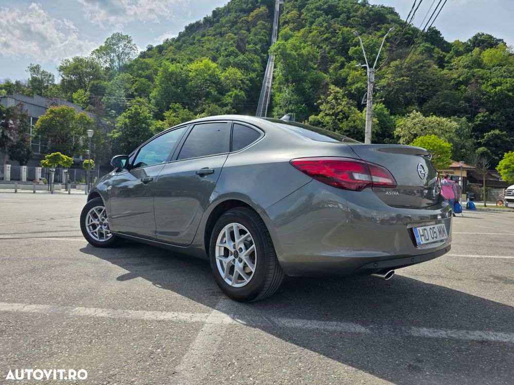 Opel Astra 1.4 Turbo ECOTEC Start/Stop Enjoy - 21