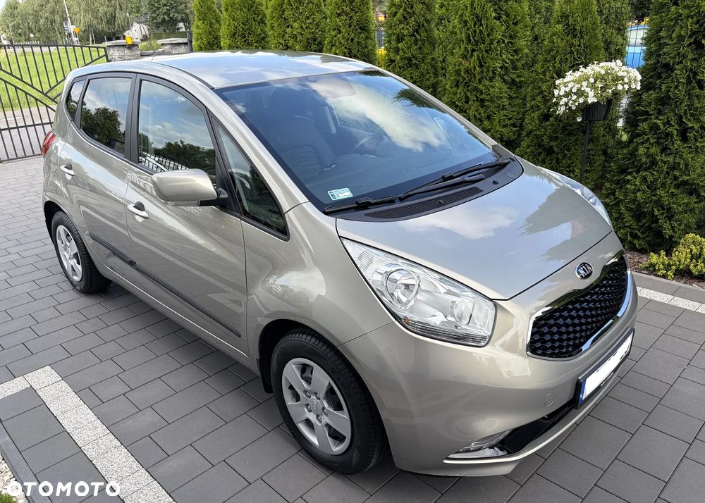 Kia Venga 1.4 Business Line - 17