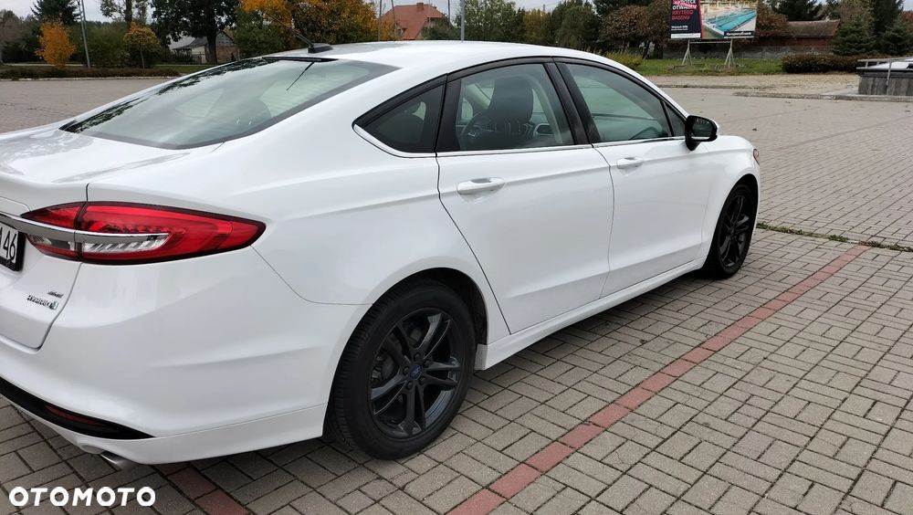 Ford Fusion - 5