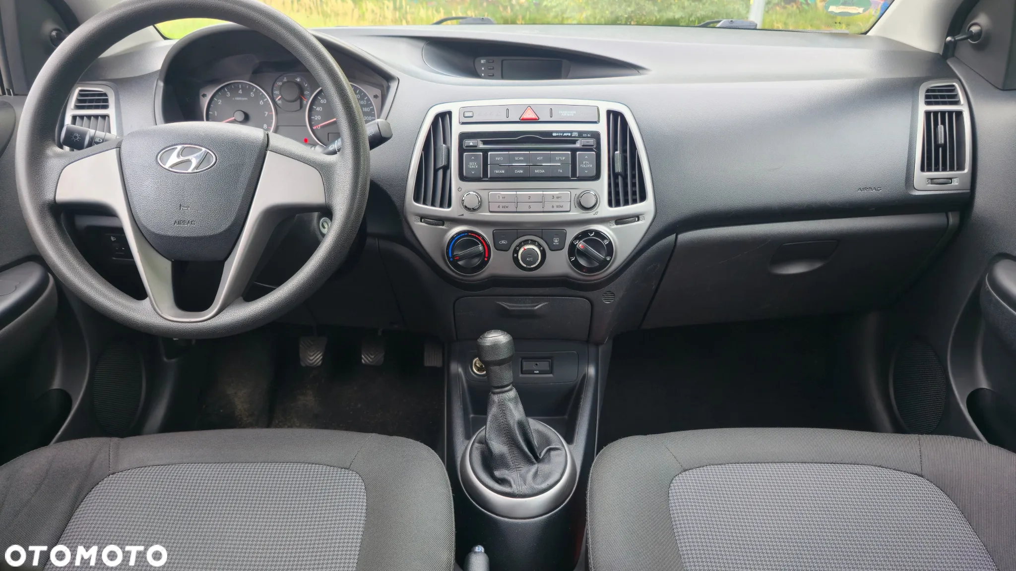Hyundai i20 1.2 Fifa World Cup Edition - 10