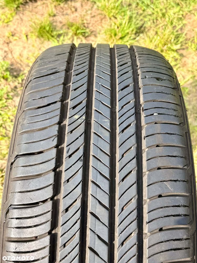2 szt. opony letnie Kumho Crugen HP71 235/50 R19  Rocznik 40/22 - 4