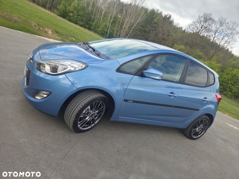 Hyundai ix20 1.4 blue Comfort - 12