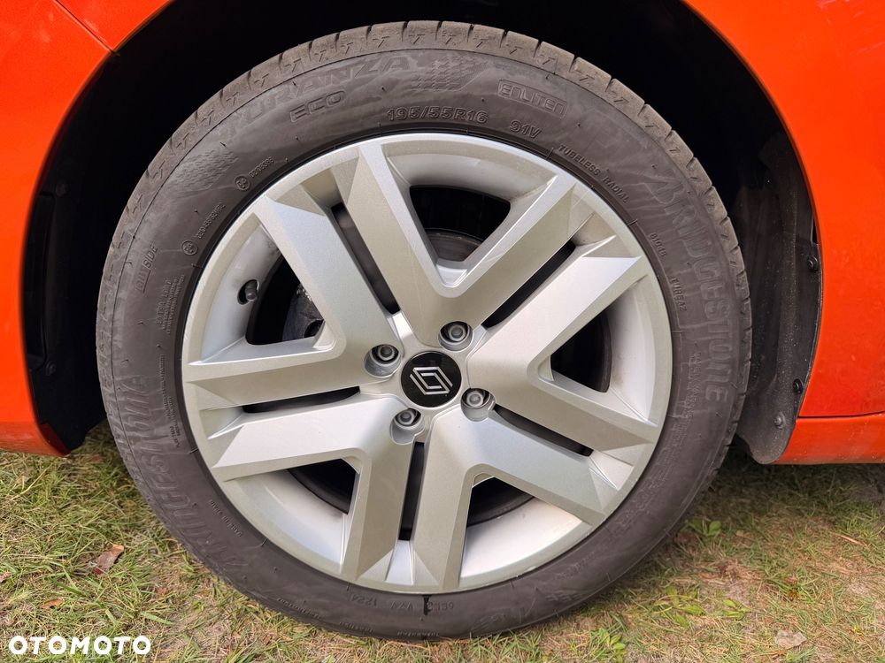 Renault Clio TCe 90 EVOLUTION - 30