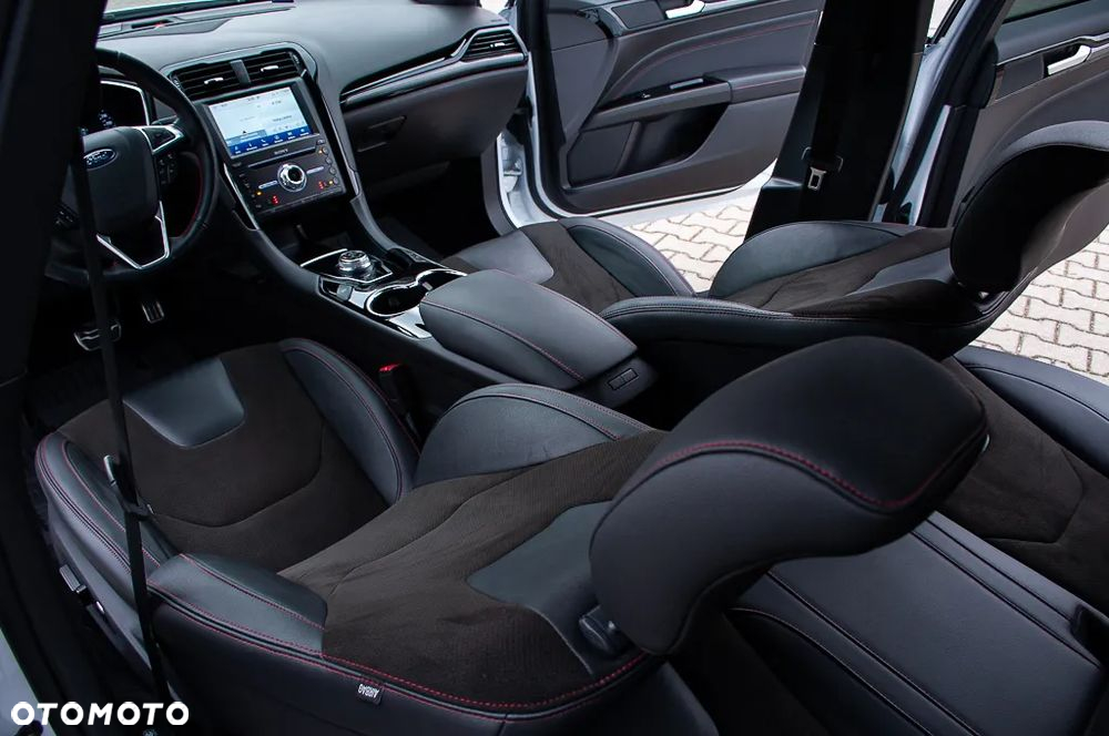 Ford Mondeo 2.0 EcoBlue ST-Line - 24