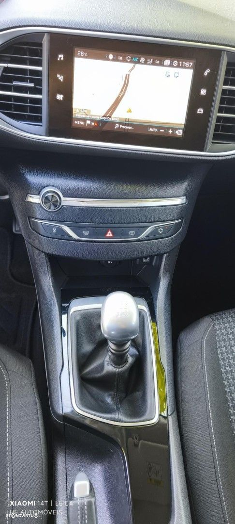 Peugeot 308 1.2 PureTech Allure - 27