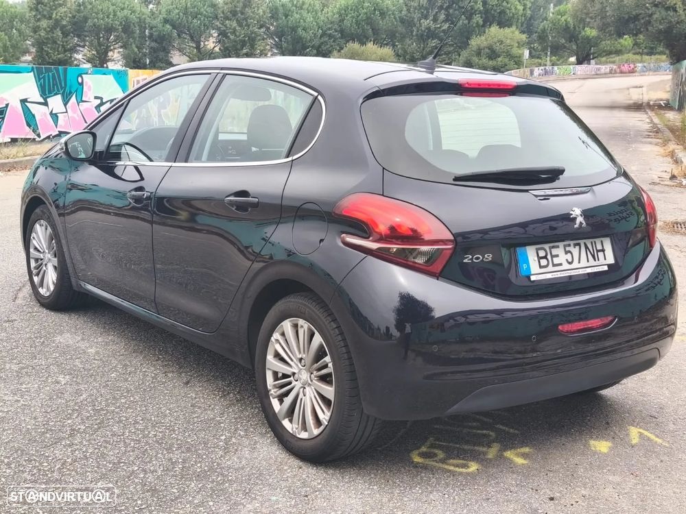 Peugeot 208 PureTech 110 Stop & Start Allure - 17
