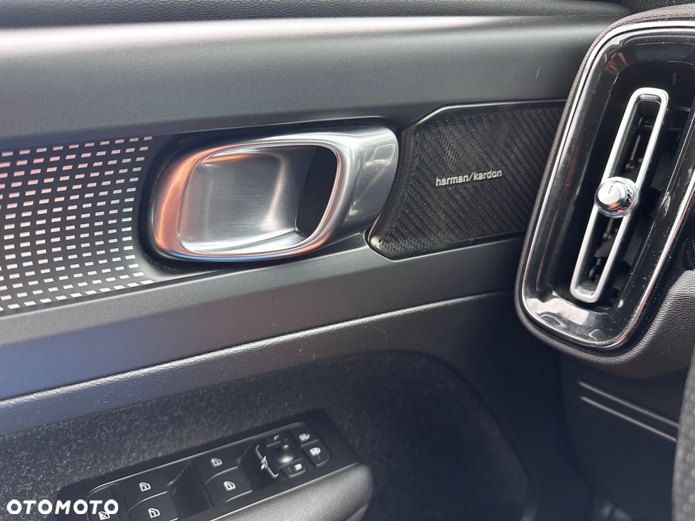Volvo XC 40 T5 Plug-In Hybrid R-Design - 39