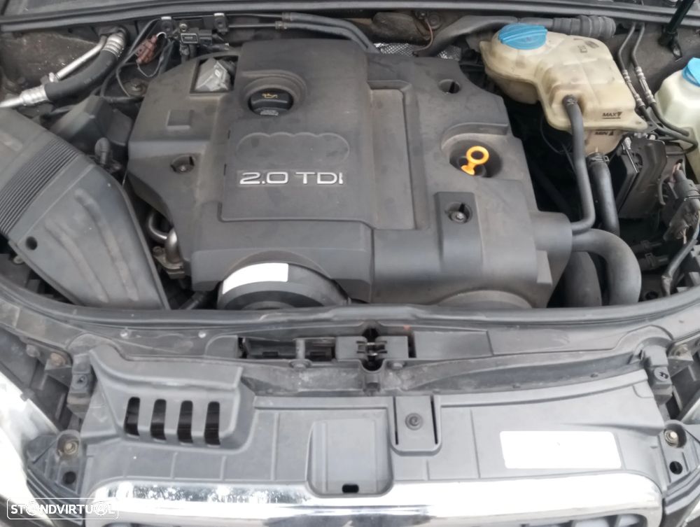 Audi A4 Avant 2.0 TDI S-line - 44