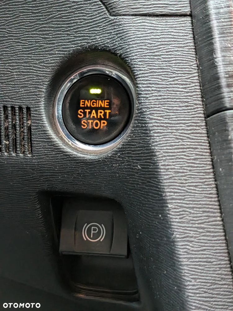 Toyota Avensis 2.2 D-CAT 2010 - 20