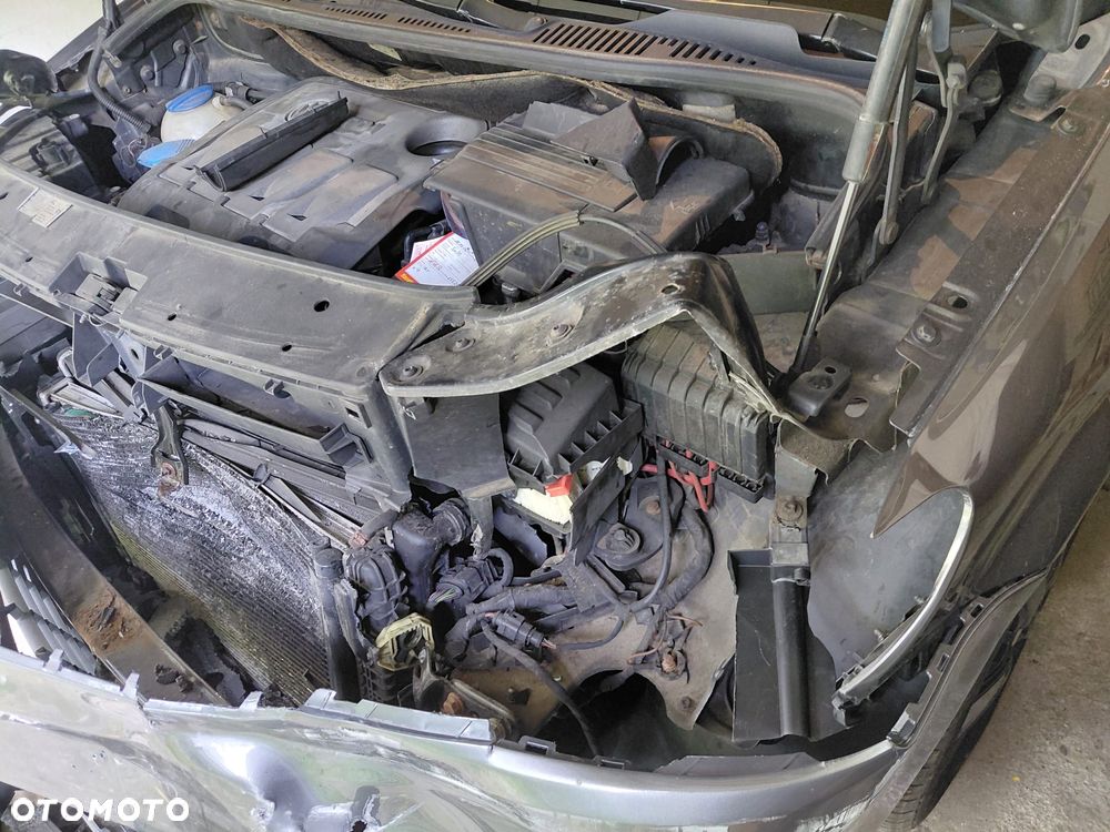 Volkswagen Touran - 3