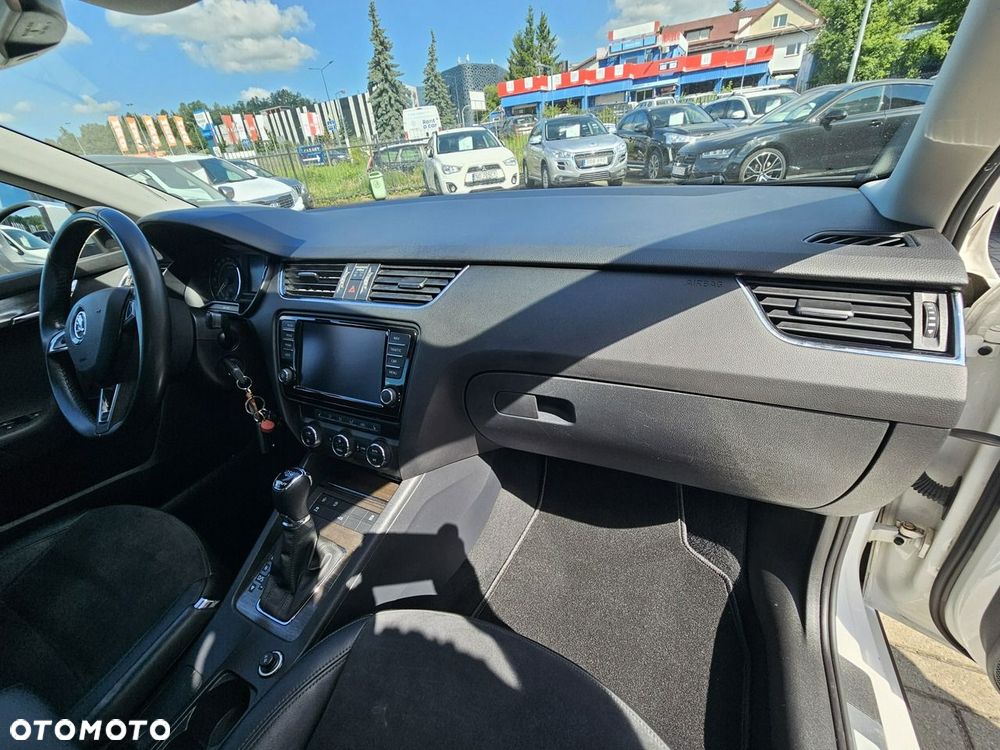 Skoda Octavia 2.0 TDI 4x4 DSG Scout - 36