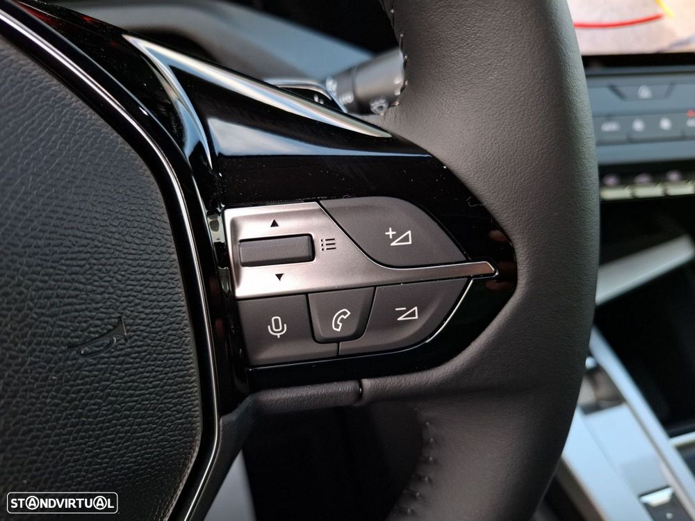 Peugeot 308 SW 1.2 Hybrid Allure e-DCS6 - 17