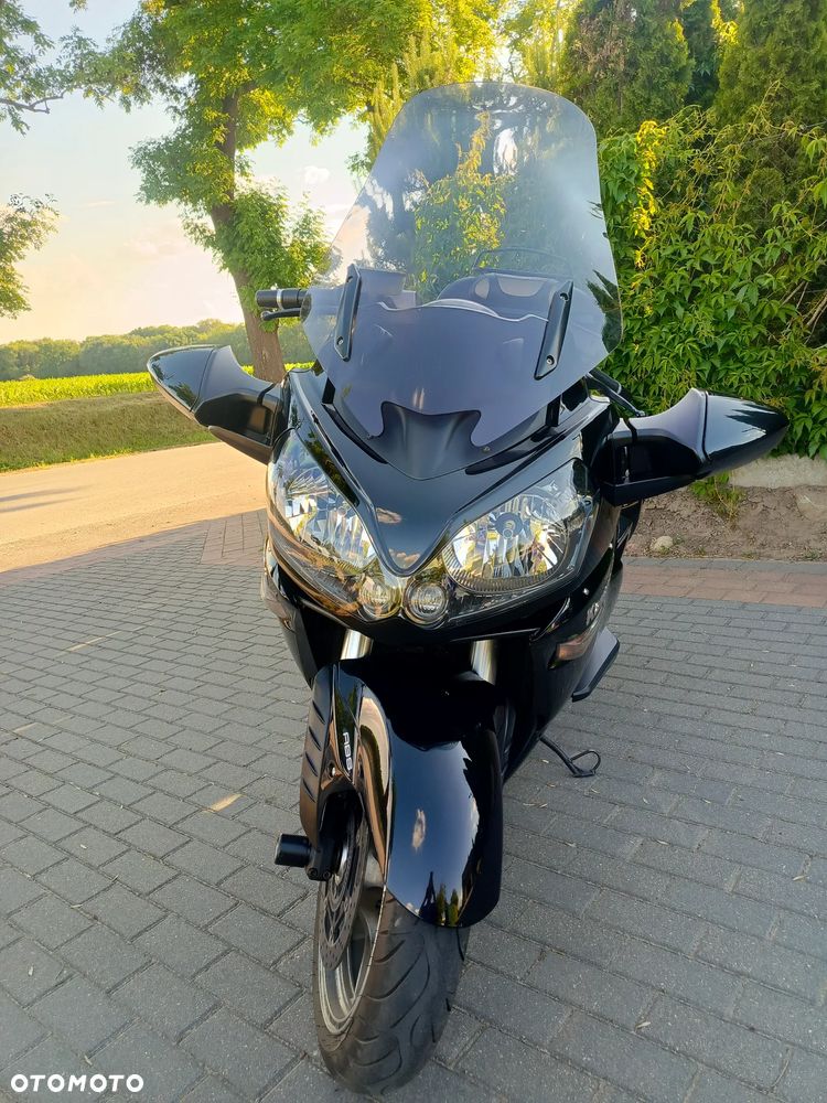 Kawasaki GTR - 1