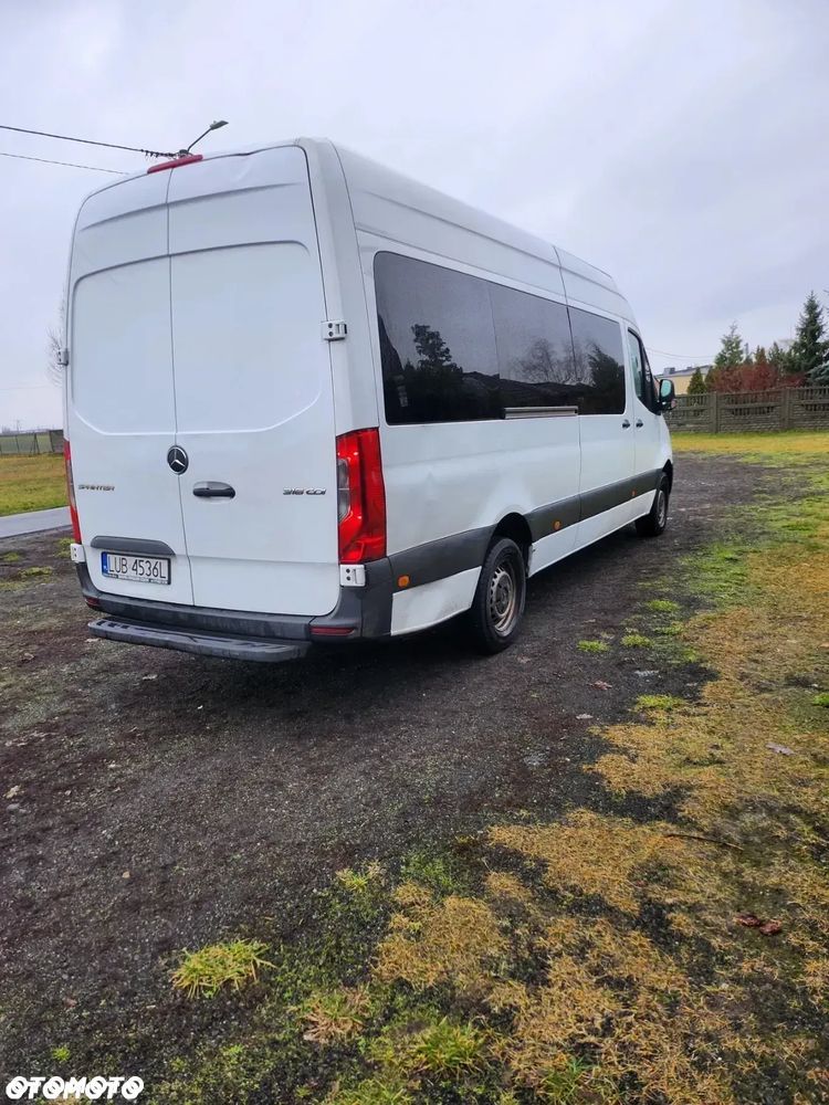 Mercedes-Benz Sprinter - 4