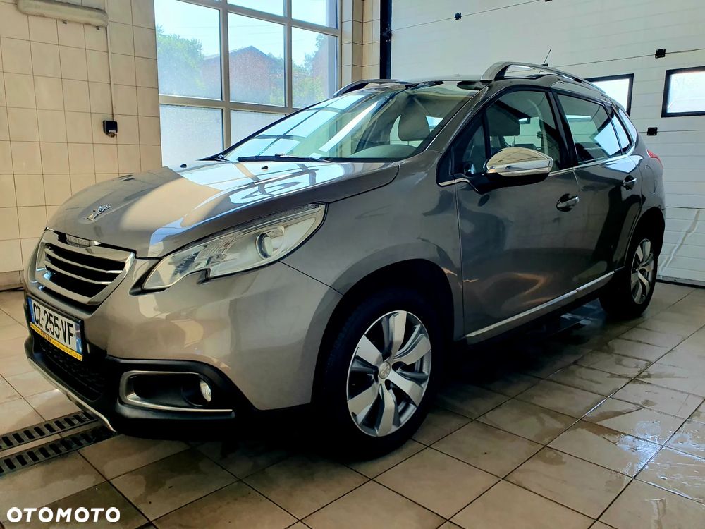 Peugeot 2008 1.6 e-HDi Allure S&S - 2