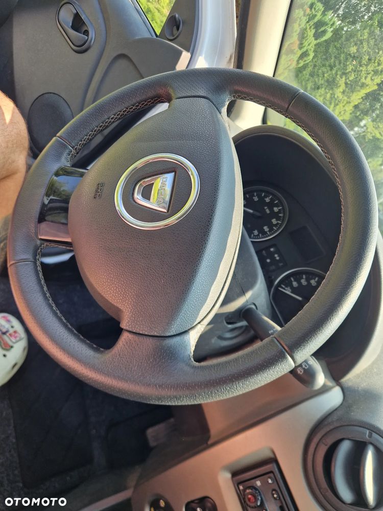 Dacia Sandero - 10
