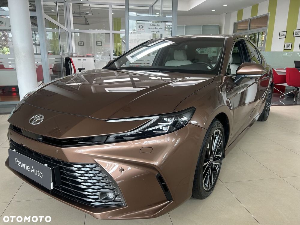 Toyota Camry - 2