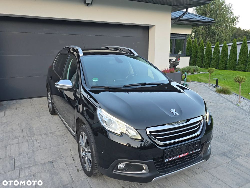Peugeot 2008 1.2 Pure Tech Allure S&S - 12