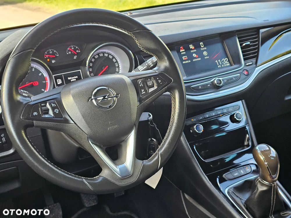 Opel Astra 1.4 Turbo 120 Jahre - 15