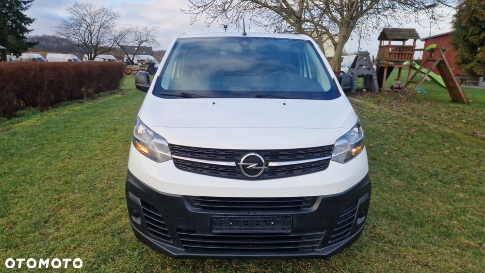 Opel Vivaro - 10