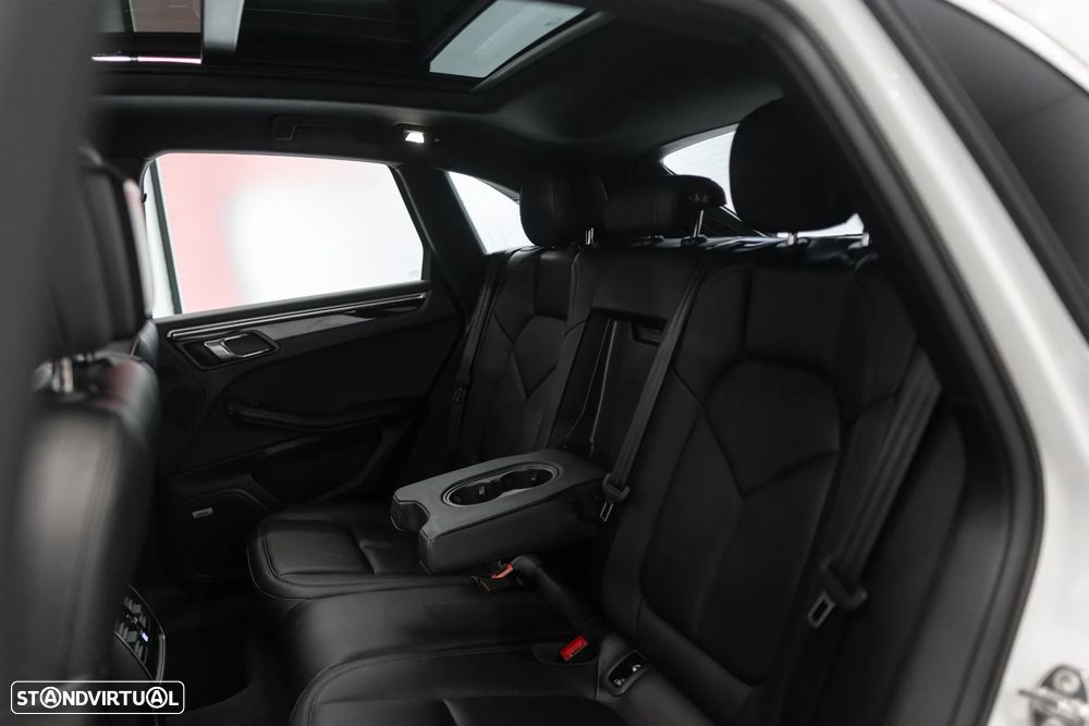 Porsche Macan S - 33