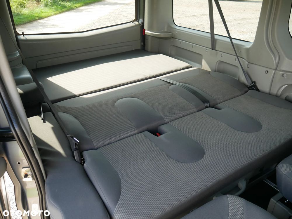 Opel Vivaro - 29