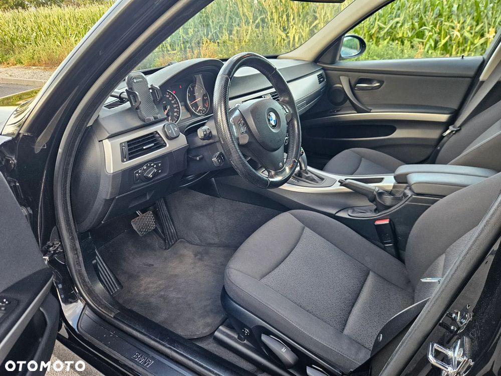 BMW Seria 3 318i - 10