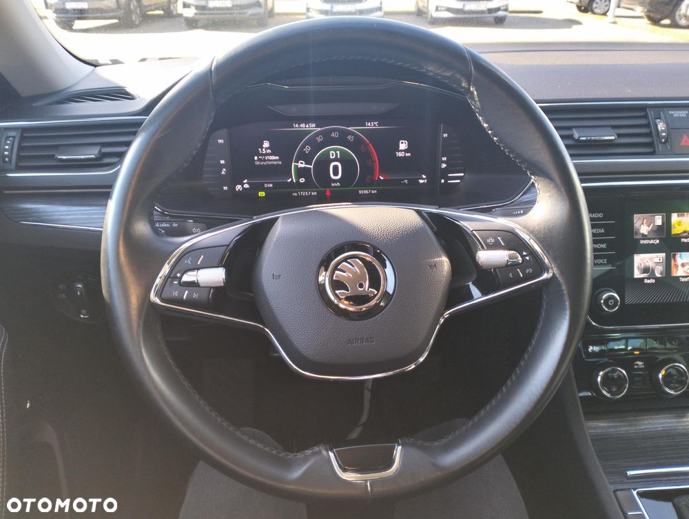 Skoda Superb 2.0 TDI SCR 4x4 Style DSG - 9