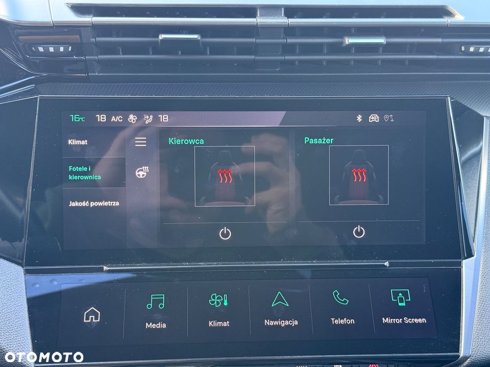 Peugeot 308 BlueHDi 130 EAT8 GT EXCLUSIVE - 31