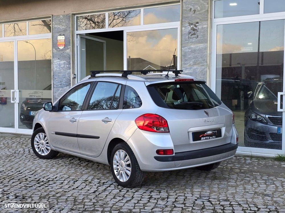 Renault Clio Break 1.2 16V Dynamique S - 10