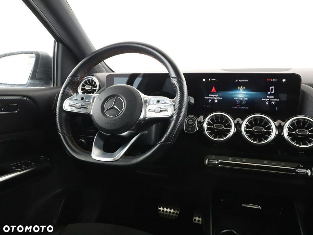 Mercedes-Benz Klasa B 180 d AMG Line 8G-DCT - 17