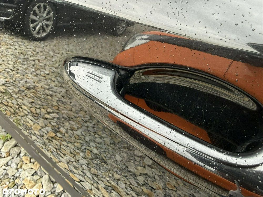 Toyota RAV4 Hybrid Premium 4x2 - 37