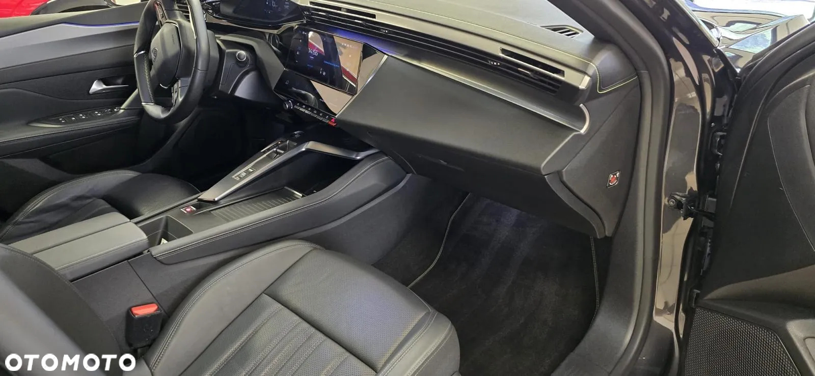 Peugeot 408 1.6 Plug-In Hybrid 225 GT EAT8 - 22
