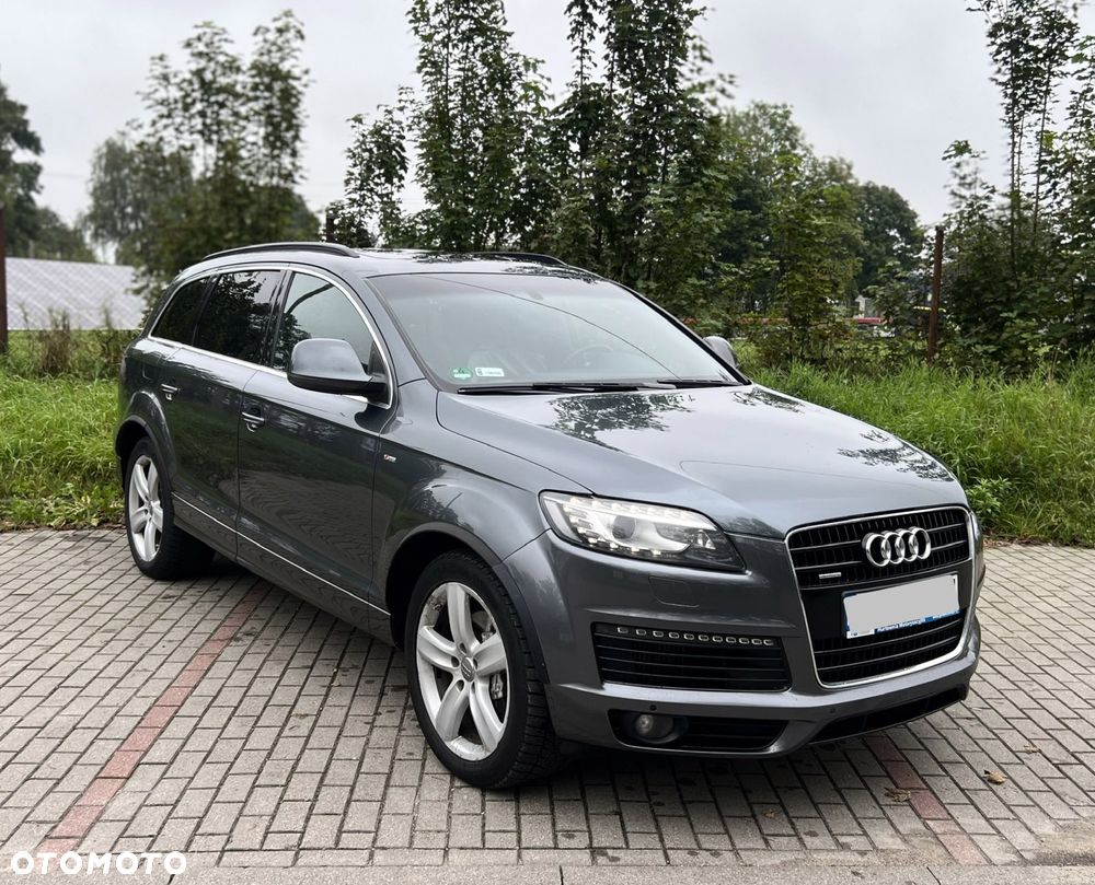 Audi Q7 - 1