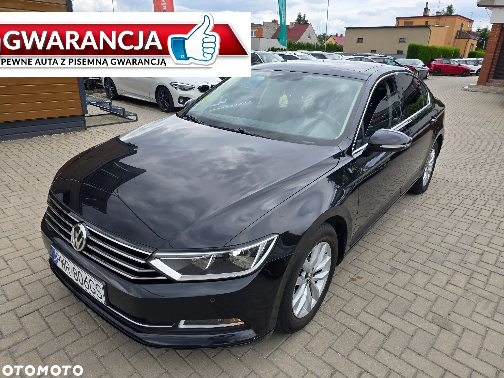 Volkswagen Passat - 1