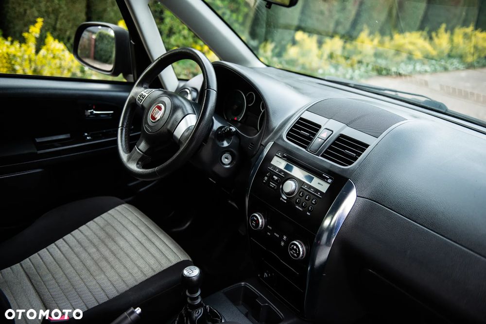 Fiat Sedici 2.0 Multijet DPF 4x2 Emotion - 34