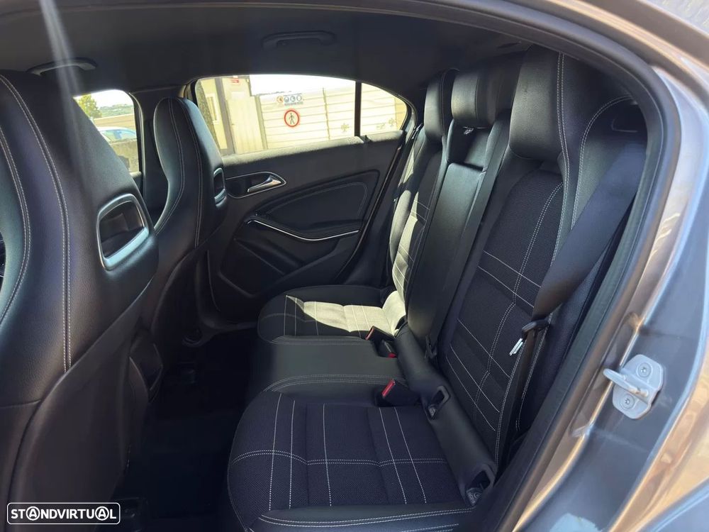 Mercedes-Benz A 180 CDI 7G-DCT 2Style - 13