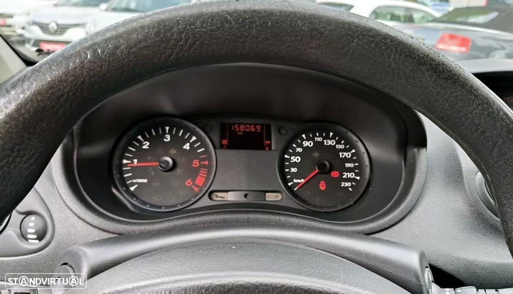 Renault clio van 1.5 dci - 11