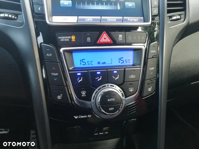 Hyundai i30 1.6 GDI Turbo Luxury - 22