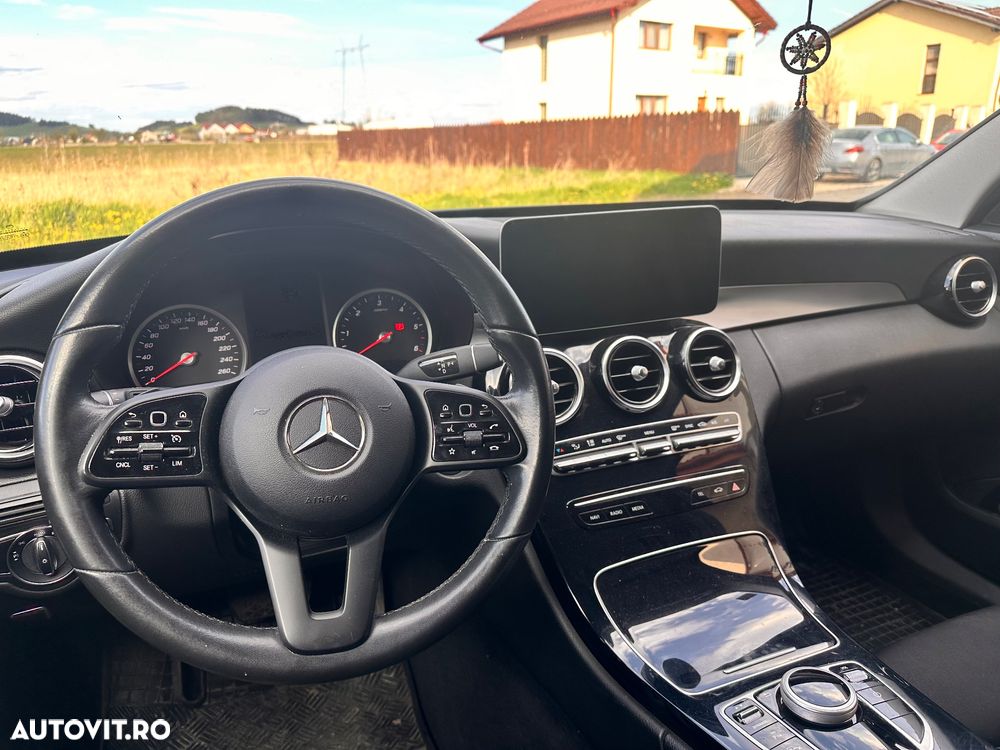 Mercedes-Benz C - 7
